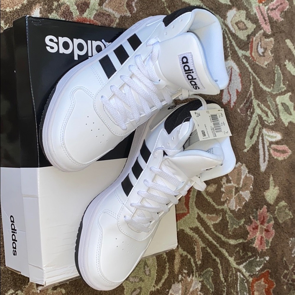 Adidas Hoops 2.0 Mid/Brand New